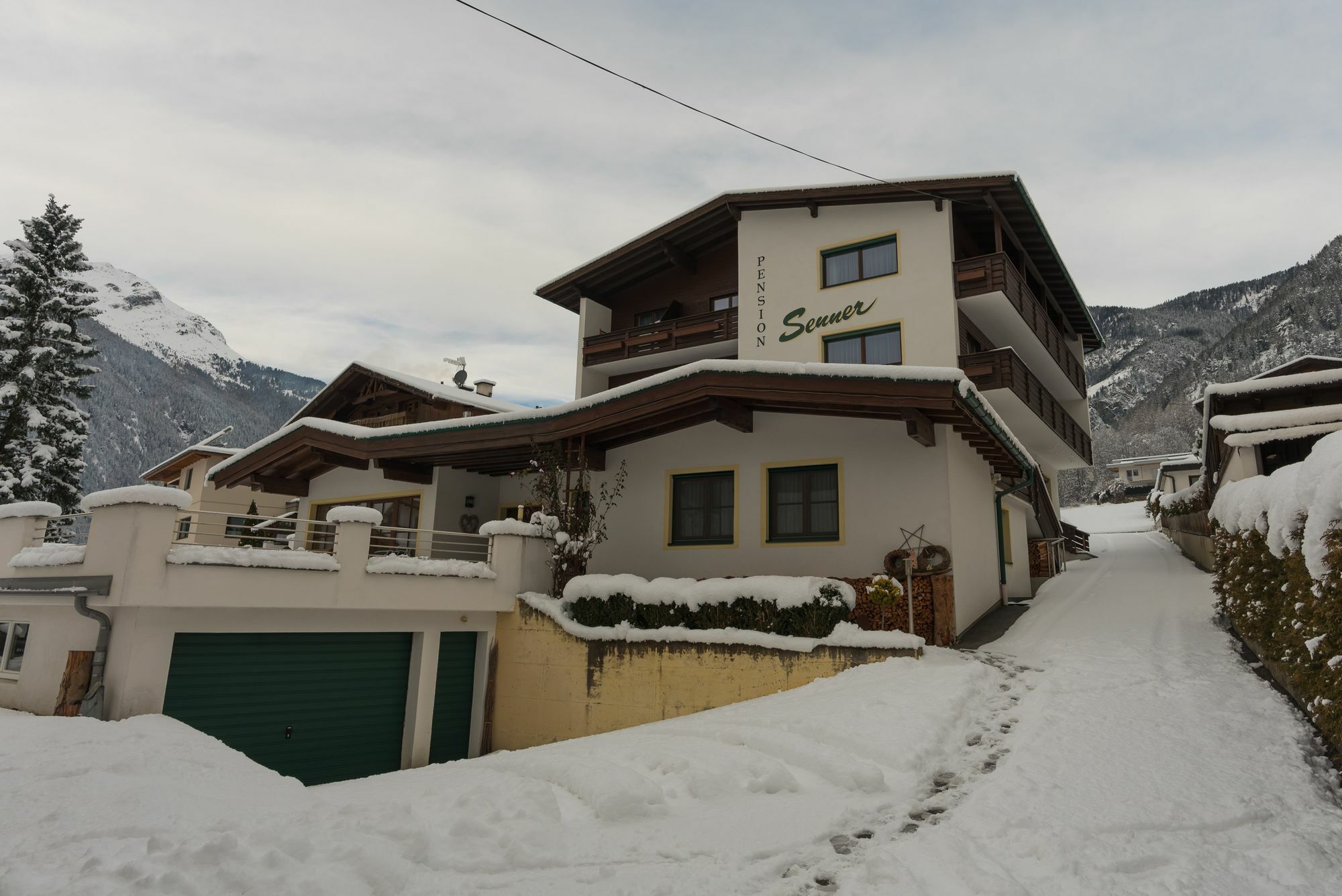 Senner Appartements Umhausen Exterior foto